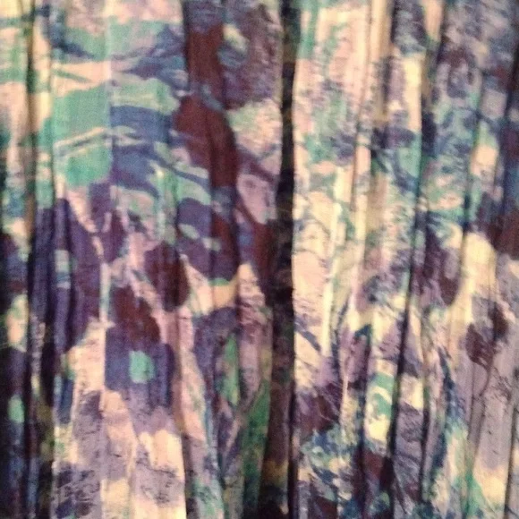 Skirt - Picture 4 of 4